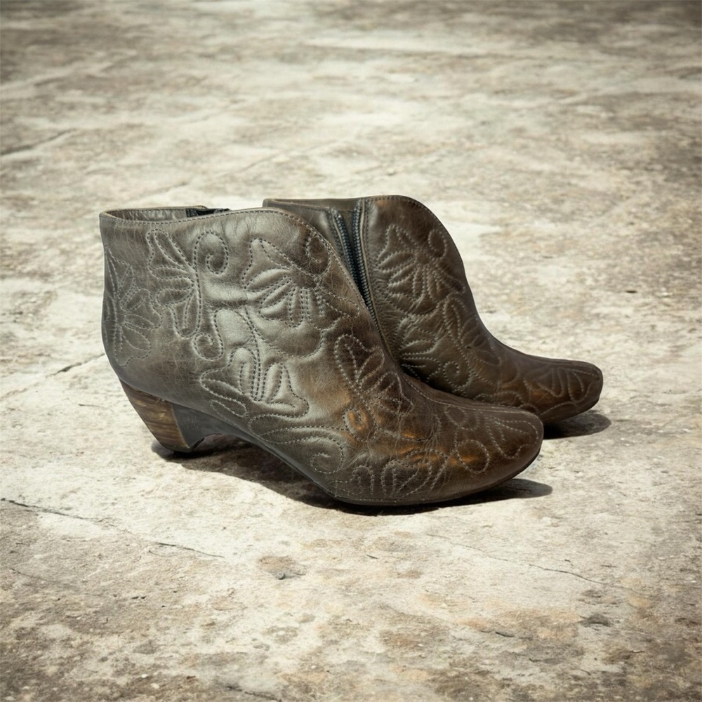 Pikolinos Brown Leather Ankle Boots Size 5 Embroidered Western Style